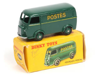 Lot 305 - DINKY TOYS (FRANCE) (1)