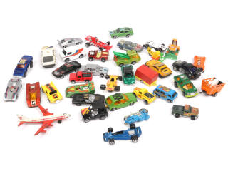 Lot 161 - DIVERS (37)