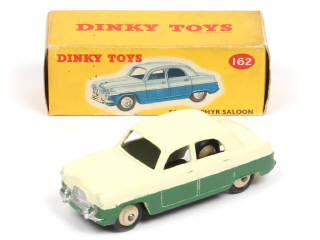 Lot 330 - DINKY TOYS (GB) (1)