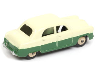 Lot 330 - DINKY TOYS (GB) (1)