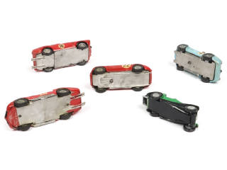 Lot 137 - DIVERS (5)