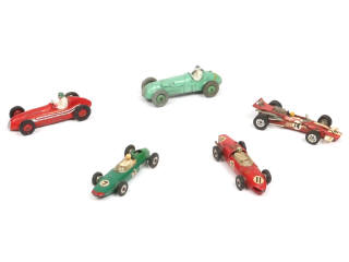 Lot 339 - DINKY TOYS (GB) (5)