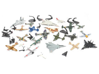 Lot 153 - DIVERS (20)