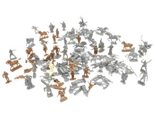 Lot 72 - DIVERS (60)
