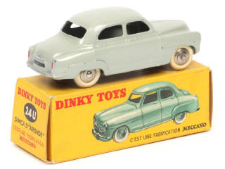 Lot 284 - DINKY TOYS (FRANCE) (1)