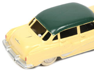 Lot 286 - DINKY TOYS (FRANCE) (1)
