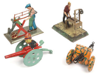 Lot 144 - DIVERS (4)