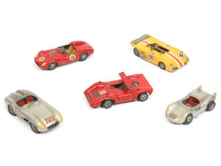 Lot 164 - DIVERS (5)