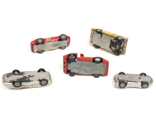 Lot 164 - DIVERS (5)