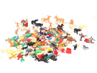 Lot 74 - DIVERS (100)