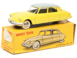 Lot 399 - DINKY TOYS (FRANCE) (1)
