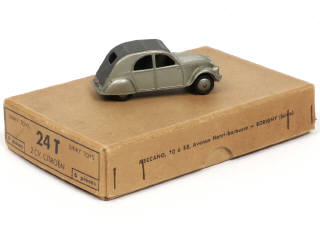 Lot 393 - DINKY TOYS (FRANCE) (2)