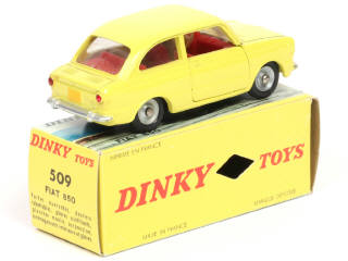 Lot 428 - DINKY TOYS (FRANCE) (1)