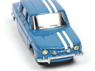 Lot 439 - DINKY TOYS (FRANCE) (1)