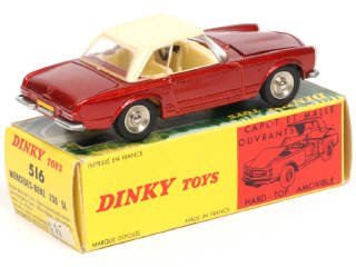 Lot 430 - DINKY TOYS (FRANCE) (1)