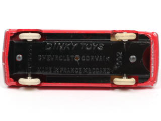 Lot 421 - DINKY TOYS (FRANCE) (1)