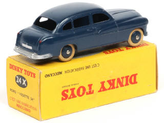 Lot 412 - DINKY TOYS (FRANCE) (1)