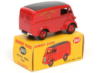 Lot 532 - DINKY TOYS (GB) (1)