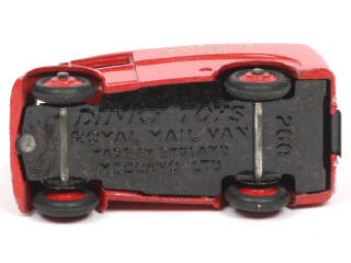 Lot 532 - DINKY TOYS (GB) (1)
