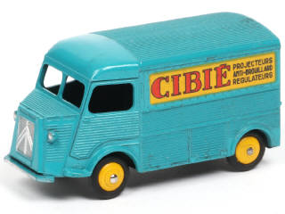 Lot 448 - DINKY TOYS (FRANCE) (1)