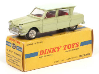 Lot 424 - DINKY TOYS (FRANCE) (1)