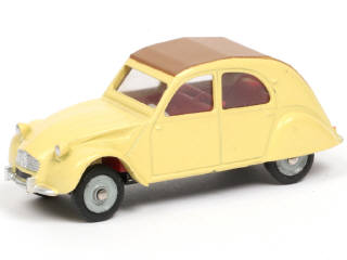 Lot 397 - DINKY TOYS (FRANCE) (1)