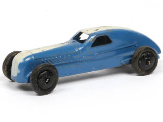 Lot 367 - DINKY TOYS (FRANCE) (1)