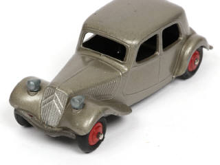 Lot 384 - DINKY TOYS (FRANCE) (1)