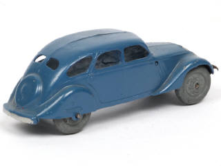 Lot 374 - DINKY TOYS (FRANCE) (1)