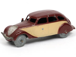 Lot 377 - DINKY TOYS (FRANCE) (1)