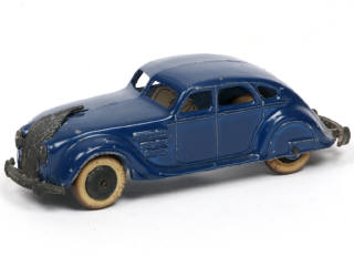 Lot 487 - DINKY TOYS (GB) (1)