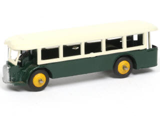 Lot 446 - DINKY TOYS (FRANCE) (1)