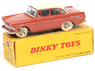 Lot 422 - DINKY TOYS (FRANCE) (1)