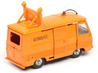 Lot 450 - DINKY TOYS (FRANCE) (1)