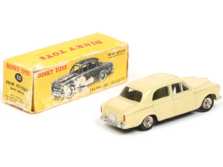 Lot 419 - DINKY TOYS (FRANCE) (1)