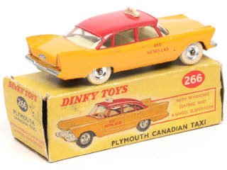 Lot 527 - DINKY TOYS (GB) (1)