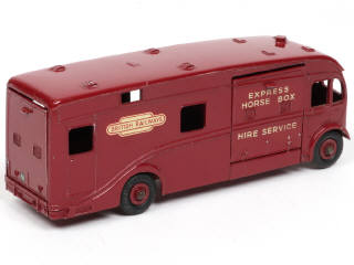 Lot 535 - DINKY TOYS (GB) (1)