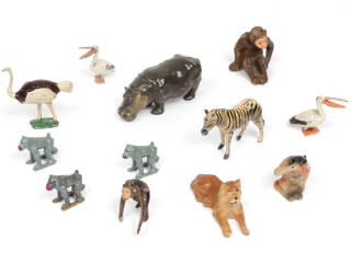 Lot 50 - DIVERS (12)