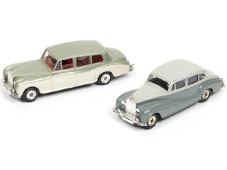 Lot 289 - DINKY TOYS (GB) (2)