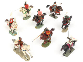 Lot 38 - STARLUX (FRANCE) (8)
