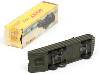 Lot 235 - DINKY TOYS (FRANCE) (1)