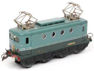 Lot 35 - HORNBY 'O' (FRANCE) (1)
