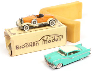 Lot 92 - BROOKLIN MODELS (GB) (2)