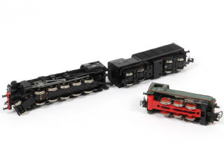 Lot 40 - PIKO 'HO' (RDA) (2)