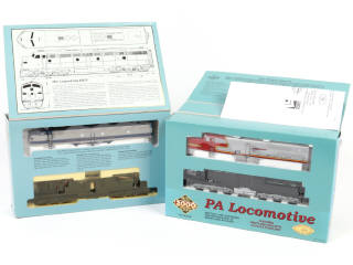 Lot 45 - PROTO 2000 SERIES 'HO' (2)