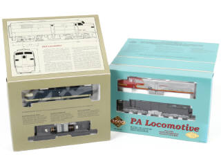 Lot 41 - PROTO 2000 SERIES 'HO' (2)