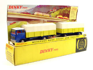 Lot 818 - DINKY TOYS GB (1)