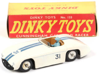 Lot 247 - DINKY TOYS (GB) (1)