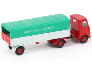 Lot 259 - DINKY TOYS (GB) (1)