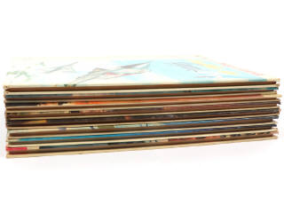 Lot 153 - EDITIONS DARGAUD (BELGIQUE) (8)